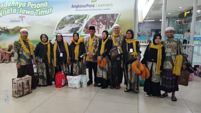 Jamaah umroh pesantren Yahtadi Klakah - Lumajang